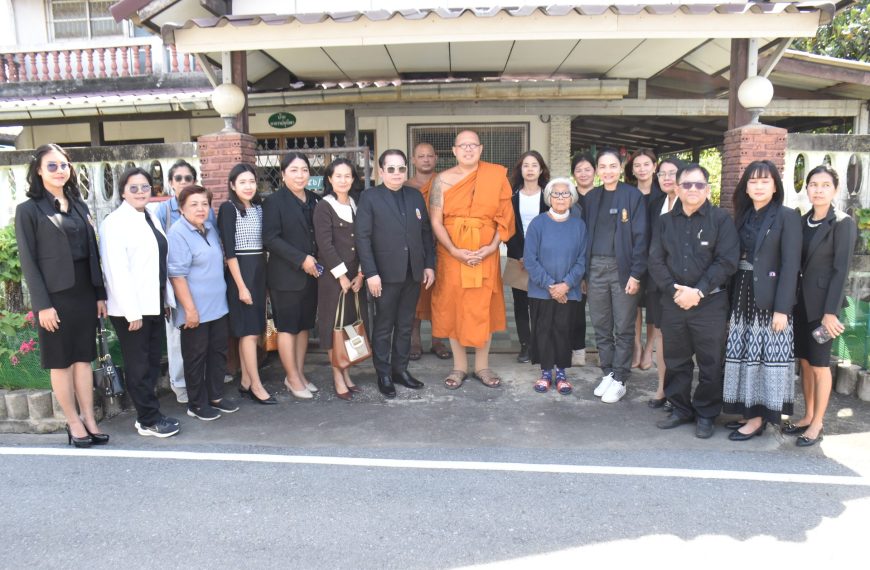 สพป.นครปฐม เขต 1 ร่วมกับ พระครูปลัดสิทธิวัฒน์ (หลวงพ่อน้ำฝน) เจ้าอาวาสวัดไผ่ล้อม ลงพื้นที่เยี่ยมและใ…