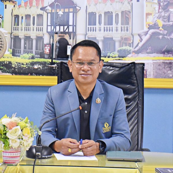 การประชุมคณะกรรมการดำเนินงานการนำเสนอผลการปฏิบัติงานที่เป็นเลิศ (Best Practice)การบริหารจัดการโรงเรี…