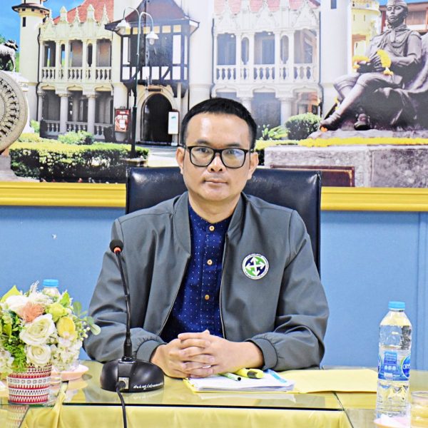 การประชุมคณะกรรมการตรวจสอบคุณสมบัติและจัดทำข้อมูลการย้ายข้าราชการครู และบุคลากรทางการศึกษา ตำแหน่งคร…