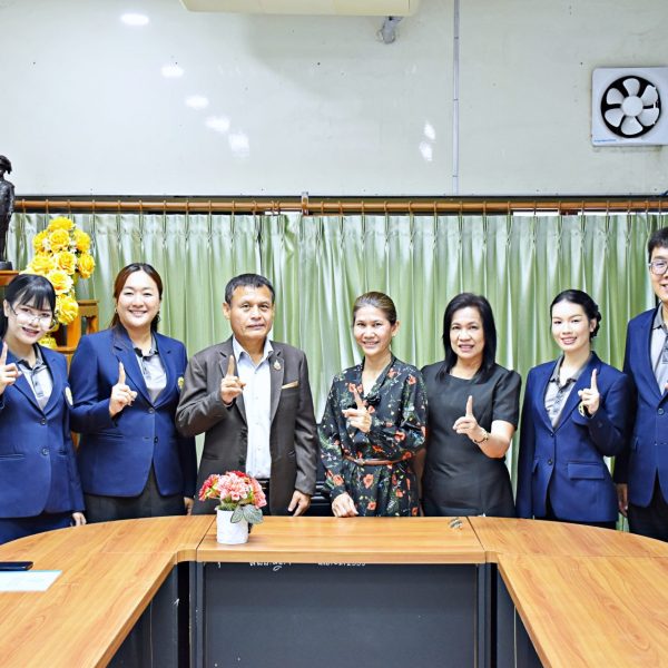 การนิเทศนักศึกษาฝึกปฏิบัติการวิชาชีพทางการบริหารการศึกษา ระดับปริญญาโท สาขาวิชาการบริหารการศึกษา